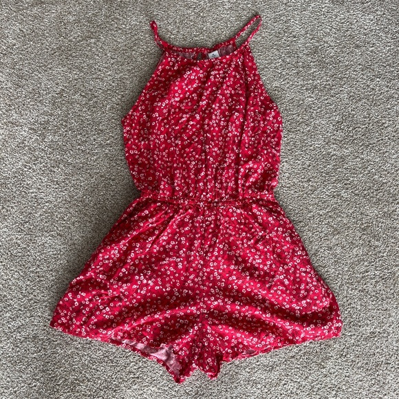 Old Navy Flowery Romper - Picture 1 of 7